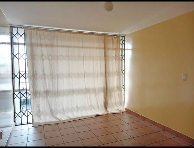 2 BEDROOM APARTMENT FOR SALE IN VANDERBIJLPARK CW 3